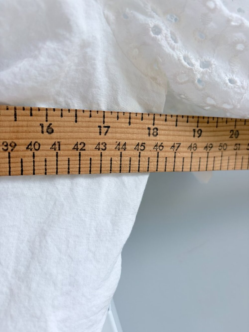 Milk & Honey White Eyelet Cropped Top Puff Sleeve Cotton Boho Blouse Sz S - Picture 4 of 8